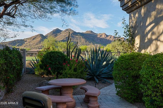 6248 E DUSTY COYOTE Circle, Scottsdale, AZ 85266