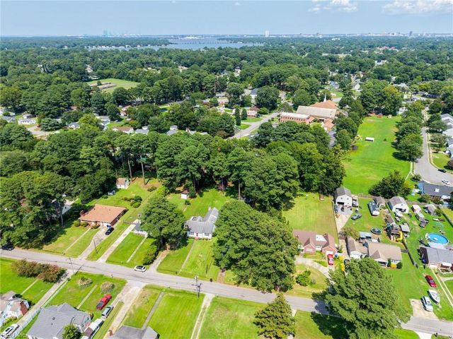 221 Cypress RD, Portsmouth, VA 23701