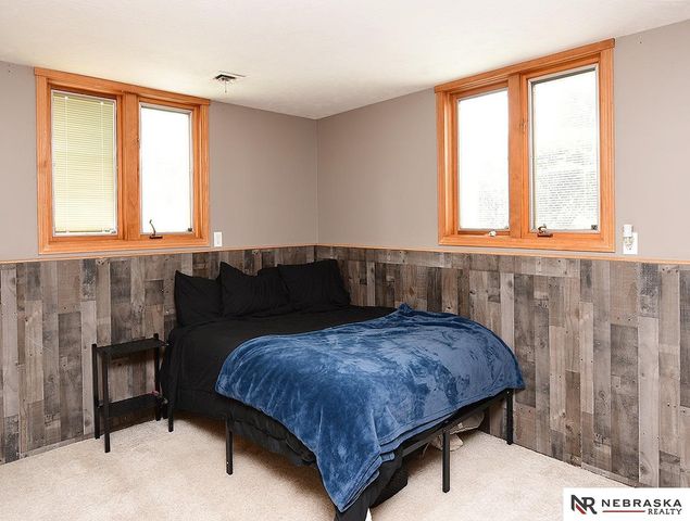 509 N 73 Street, Lincoln, NE 68505