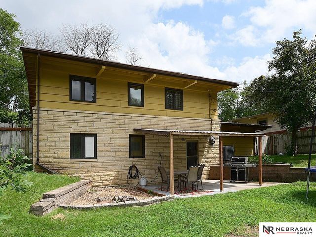 509 N 73 Street, Lincoln, NE 68505