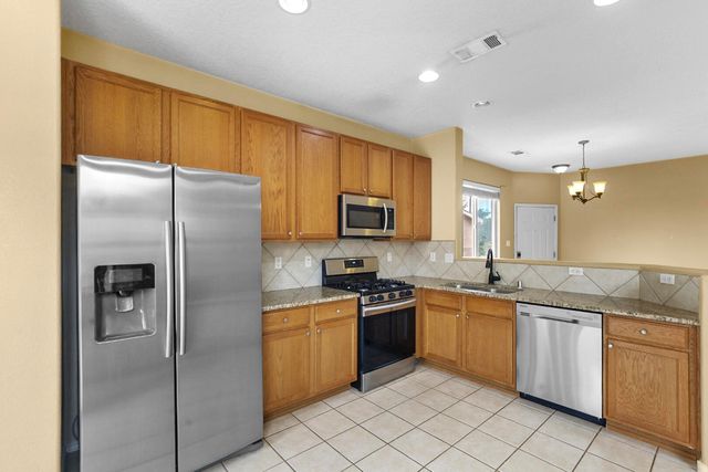 2532 Violeta Circle SE, Rio Rancho, NM 87124