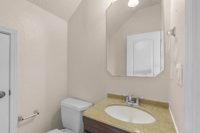 2532 Violeta Circle SE, Rio Rancho, NM 87124