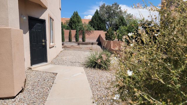 2532 Violeta Circle SE, Rio Rancho, NM 87124
