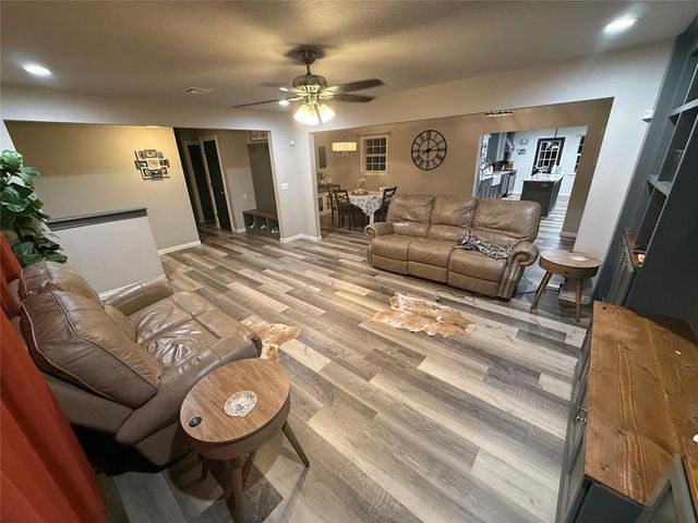 13603 E Lakeview Road, Glencoe, OK 74032