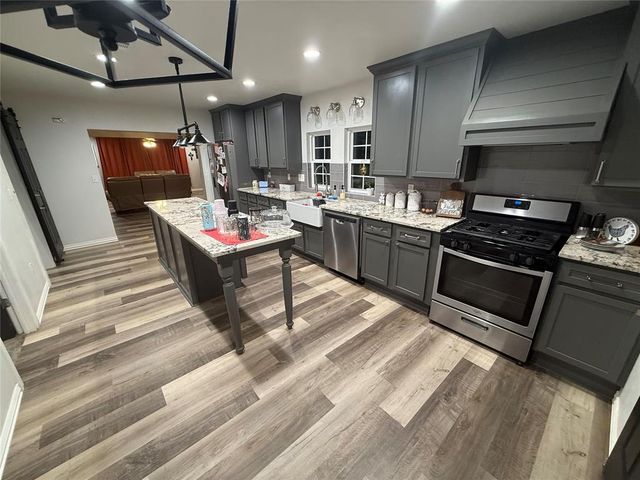 13603 E Lakeview Road, Glencoe, OK 74032