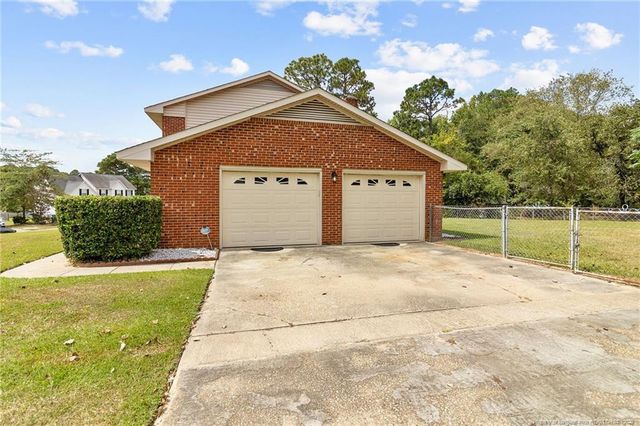 5926 Lakeridge Drive, Fayetteville, NC 28304