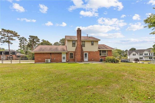 5926 Lakeridge Drive, Fayetteville, NC 28304