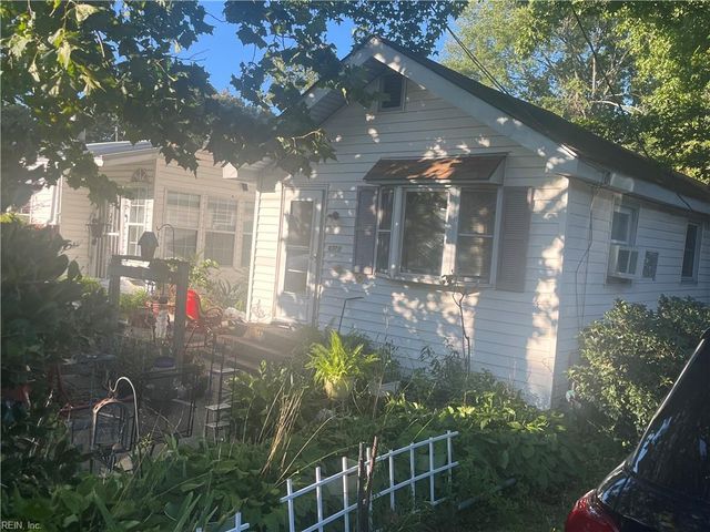 4302 Hines AVE, Newport News, VA 23607