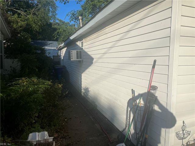 4302 Hines AVE, Newport News, VA 23607