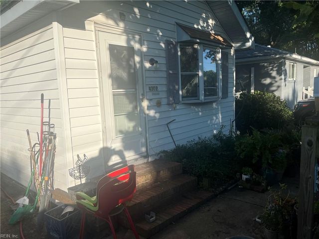 4302 Hines AVE, Newport News, VA 23607