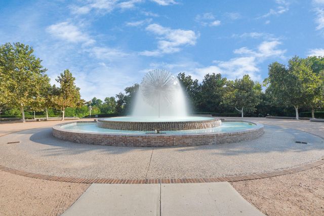 1711 Allen Parkway 2207, Houston, TX 77019