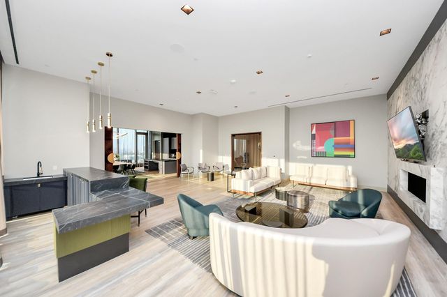 1711 Allen Parkway 2207, Houston, TX 77019