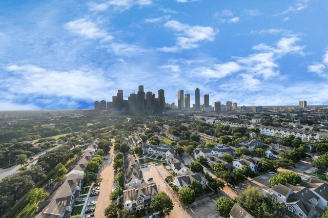 1711 Allen Parkway 2207, Houston, TX 77019