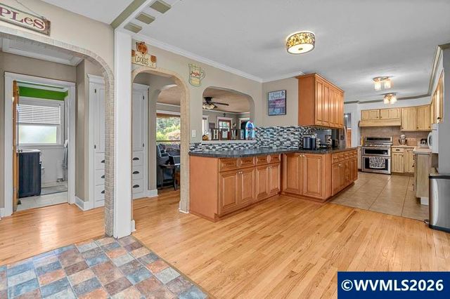 1175 Chelsea Av NW, Salem, OR 97304