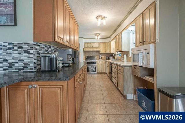 1175 Chelsea Av NW, Salem, OR 97304