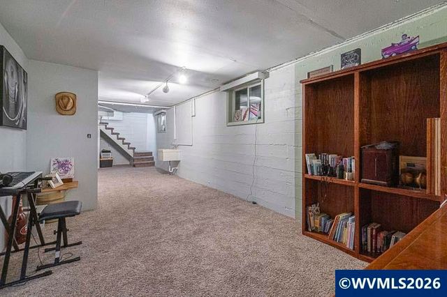 1175 Chelsea Av NW, Salem, OR 97304