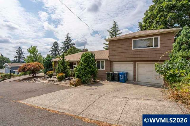 1175 Chelsea Av NW, Salem, OR 97304