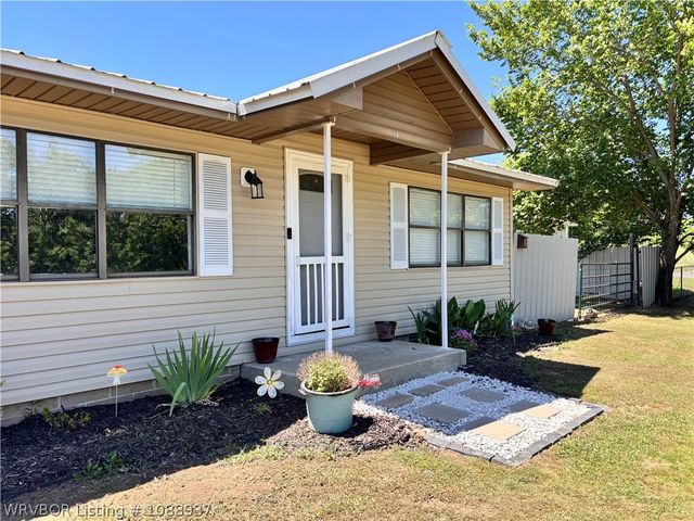409 Hooper Street, Hackett, AR 72937