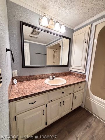 409 Hooper Street, Hackett, AR 72937