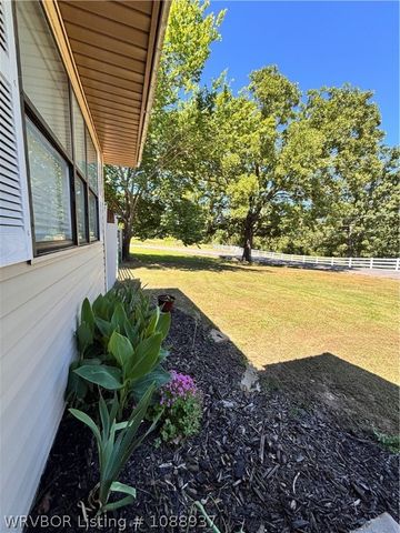 409 Hooper Street, Hackett, AR 72937