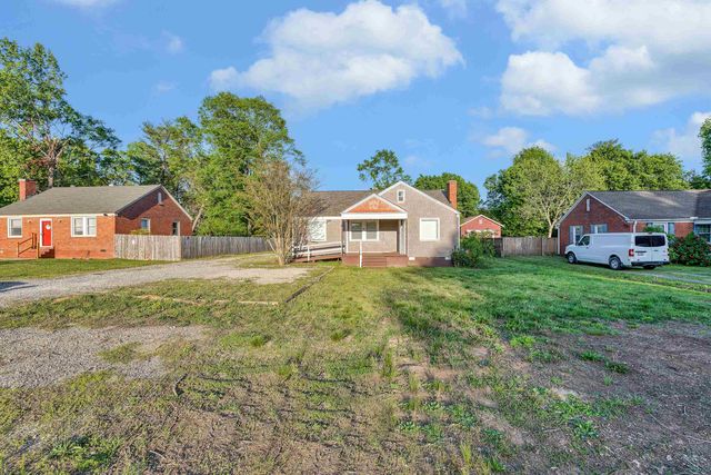 170 Gossett Rd, Spartanburg, SC 29307