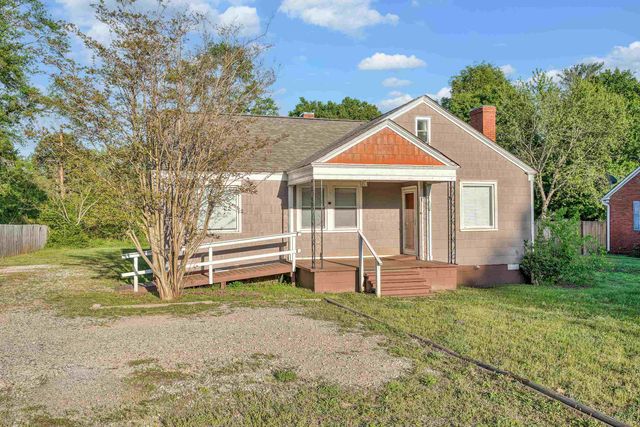 170 Gossett Rd, Spartanburg, SC 29307
