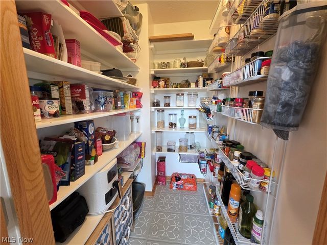 8566 Chatham Road, Medina, OH 44256