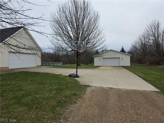 8566 Chatham Road, Medina, OH 44256