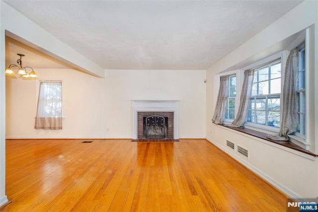 93 Elycroft Parkway, Rutherford, NJ 07070