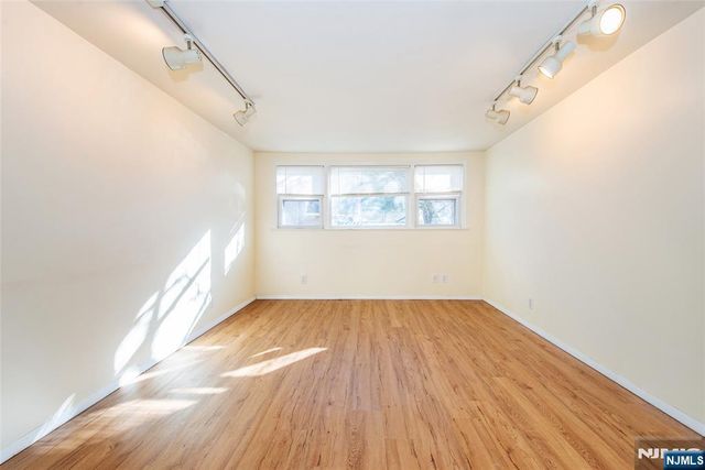 93 Elycroft Parkway, Rutherford, NJ 07070