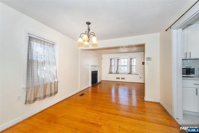 93 Elycroft Parkway, Rutherford, NJ 07070