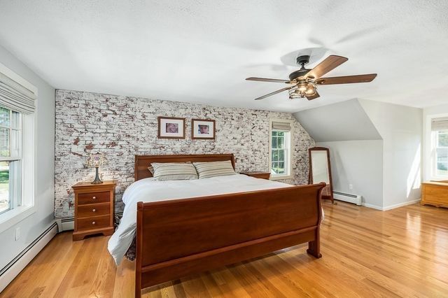44 Warren St, Georgetown, MA 01833