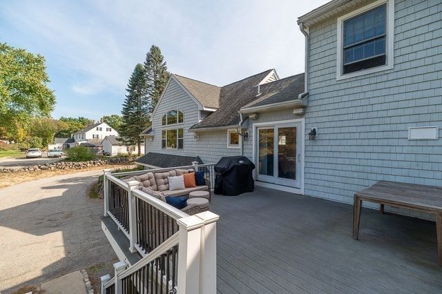 44 Warren St, Georgetown, MA 01833