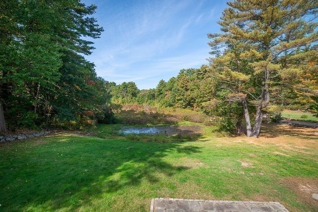 44 Warren St, Georgetown, MA 01833