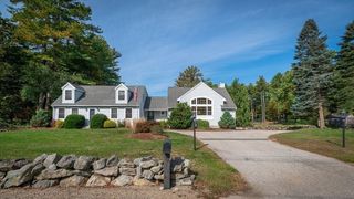 44 Warren St, Georgetown, MA 01833