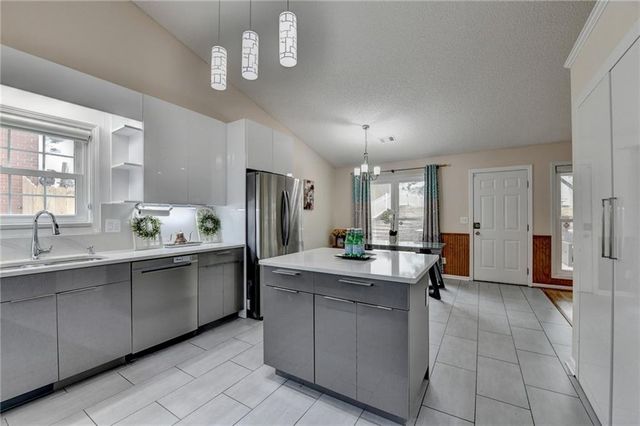 1296 Mandalay Court SW, Lilburn, GA 30047