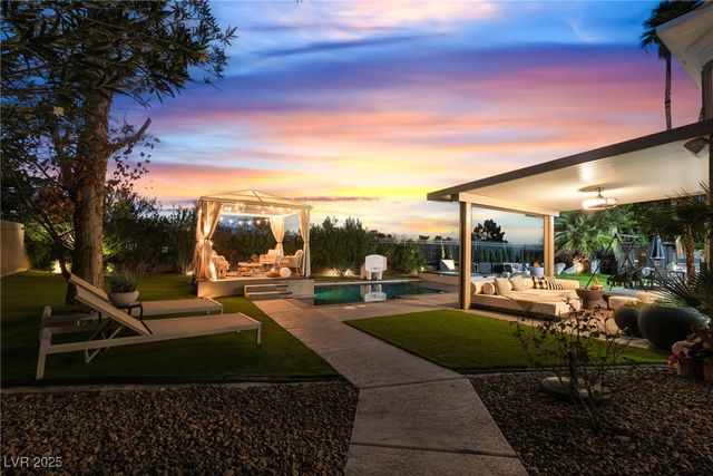 9040 Thornbury Lane, Las Vegas, NV 89134