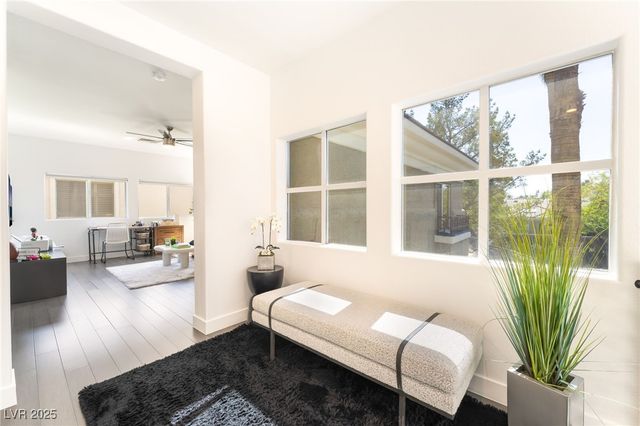 9040 Thornbury Lane, Las Vegas, NV 89134