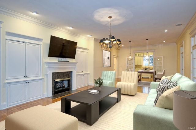 1521 Larkinwood Lane, Evansville, IN 47715