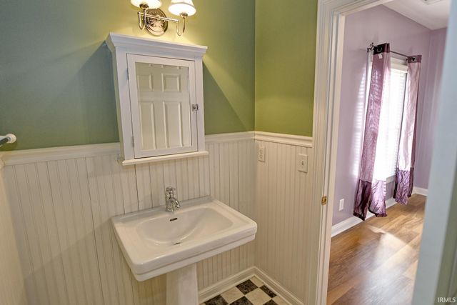 1521 Larkinwood Lane, Evansville, IN 47715