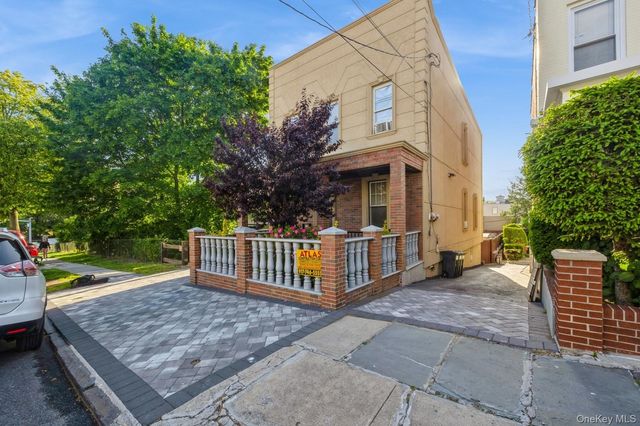 9 Hyatt Avenue, Yonkers, NY 10704