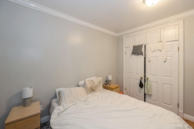 9 Hyatt Avenue, Yonkers, NY 10704