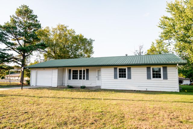 108 Circle Drive, Monett, MO 65708