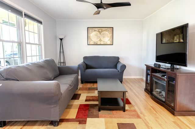 108 Circle Drive, Monett, MO 65708