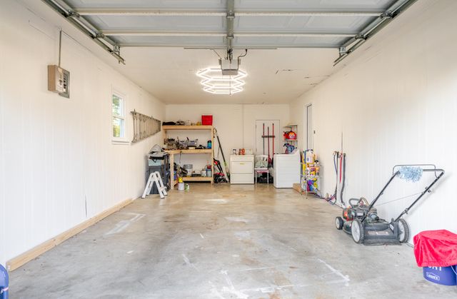 108 Circle Drive, Monett, MO 65708