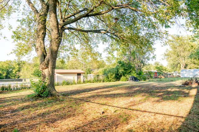 108 Circle Drive, Monett, MO 65708