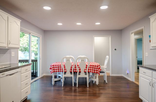 108 Circle Drive, Monett, MO 65708