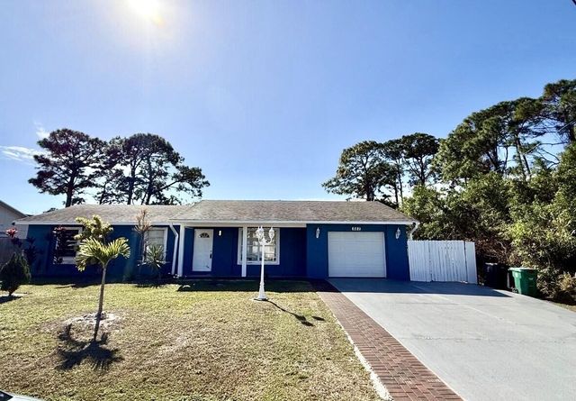 882 SE Walters Terrace, Port St. Lucie, Port St Lucie, FL 34983