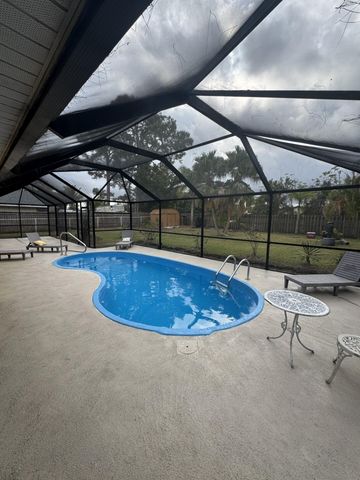 882 SE Walters Terrace, Port St. Lucie, Port St Lucie, FL 34983