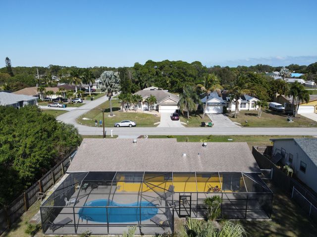 882 SE Walters Terrace, Port St. Lucie, Port St Lucie, FL 34983